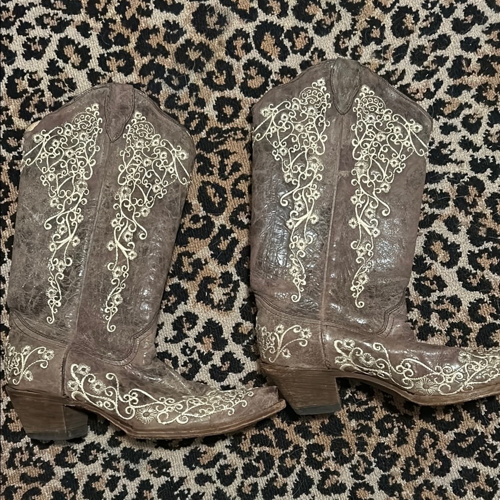 Corral Brown Western Wedding Collection Cowboy Boots with Cream Embroidery 9 M
